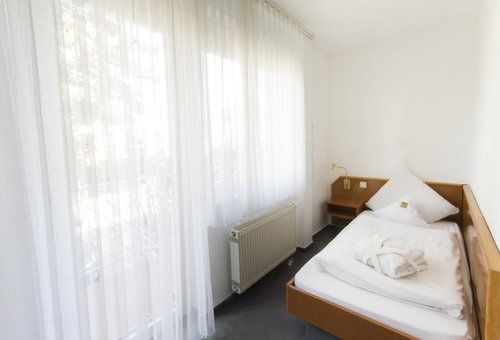Hotel Roemerstein Майнц Экстерьер фото